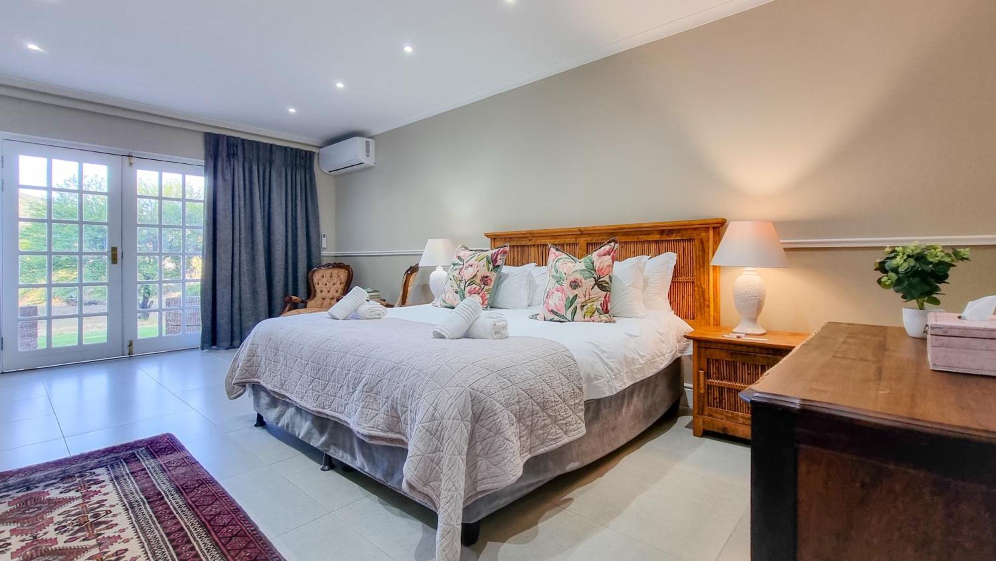 Berluda Farmhouse And Cottages Oudtshoorn Bagian luar foto