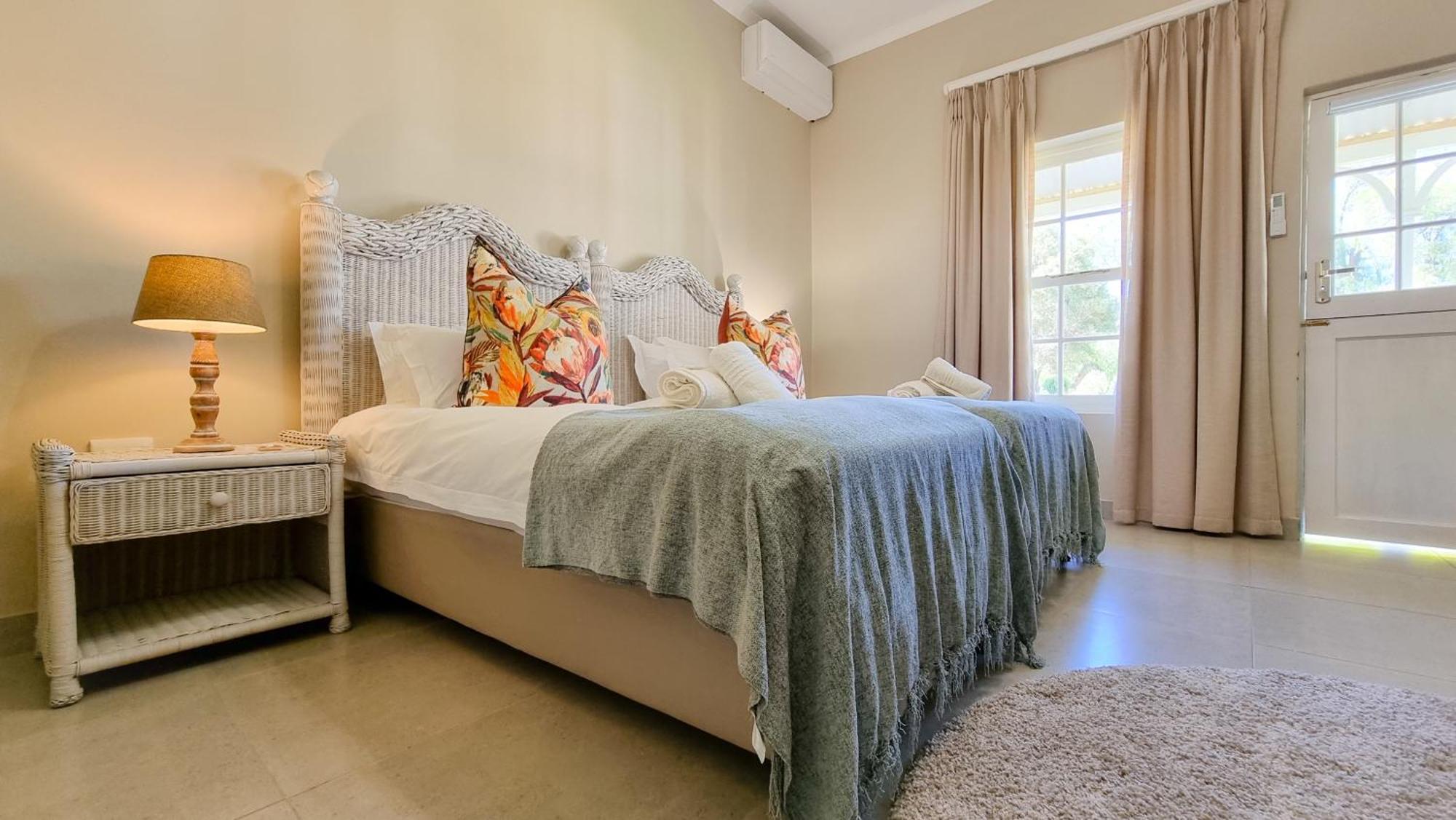 Berluda Farmhouse And Cottages Oudtshoorn Bagian luar foto
