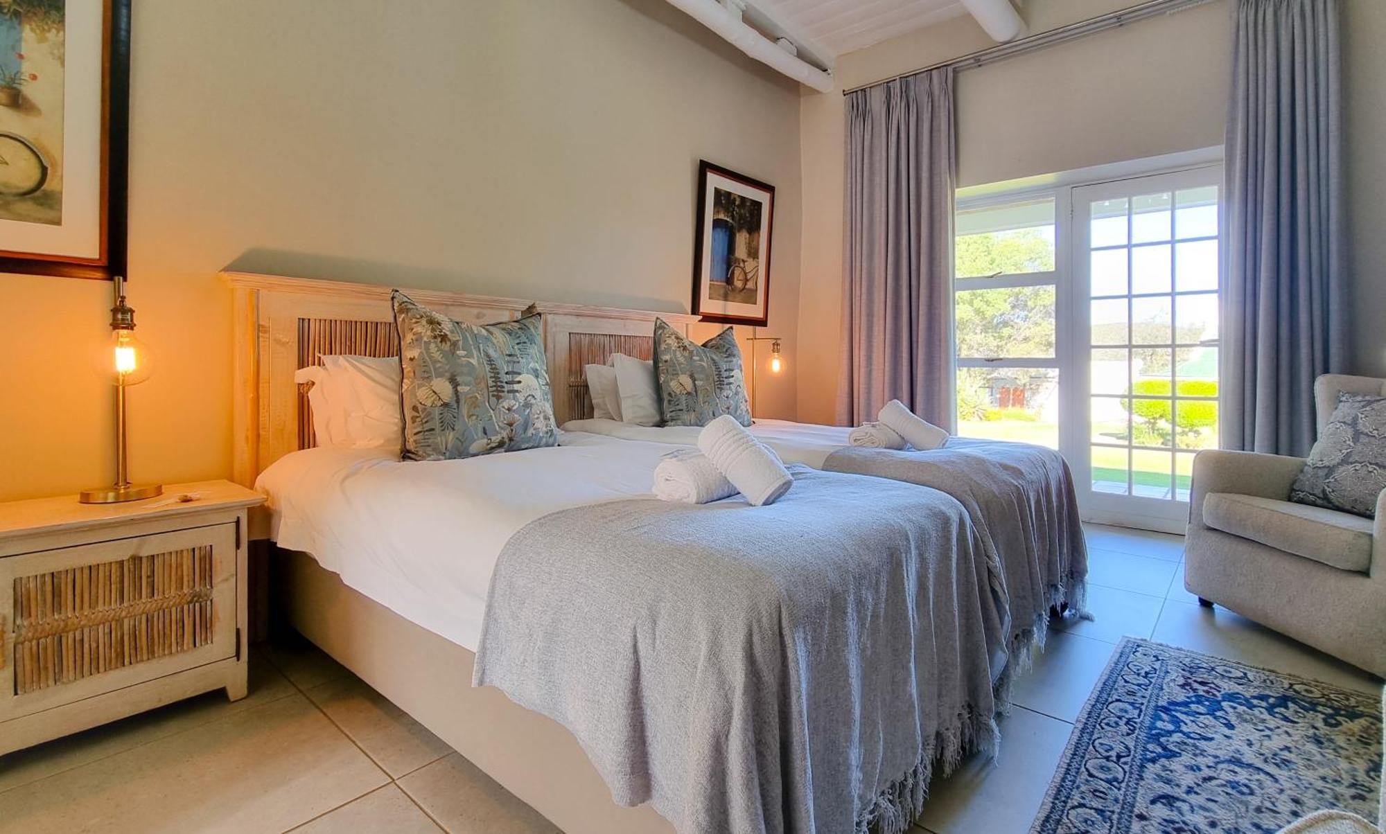 Berluda Farmhouse And Cottages Oudtshoorn Bagian luar foto