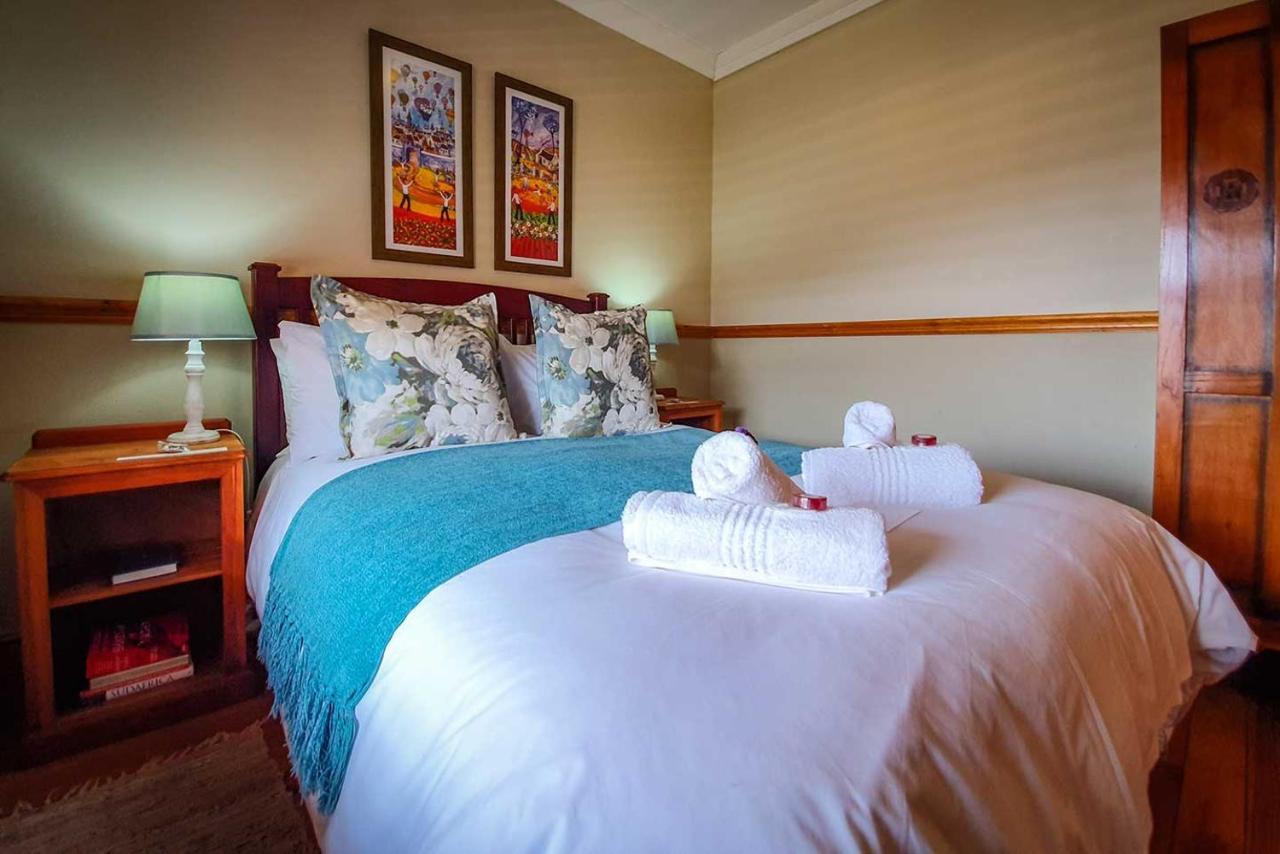 Berluda Farmhouse And Cottages Oudtshoorn Bagian luar foto